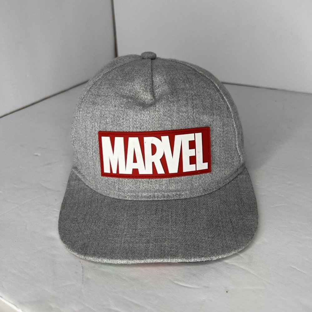 Marvel Avengers Youth Hat Cap Grey Snapback Embossed Stitched‎ on Logo